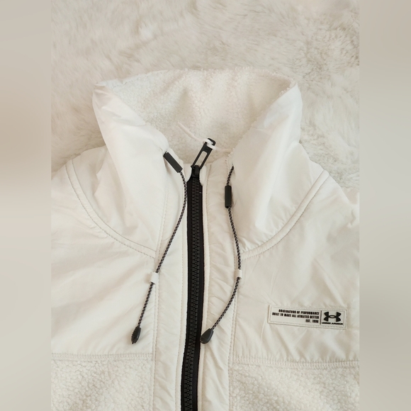 🥰 UNDER ARMOUR WOMEN'S UA MISSION VEST SZ XS - Picture 5 of 11